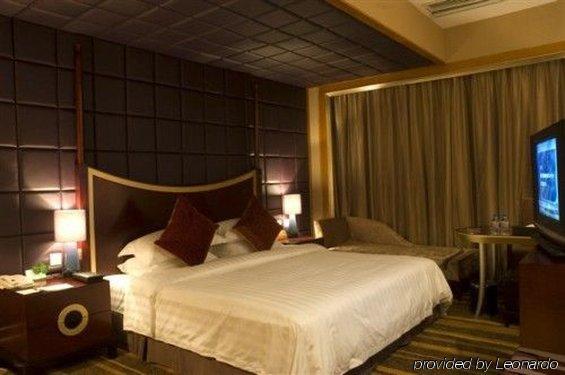 Sprot-Life Garden Hotel Wuhan Chambre photo