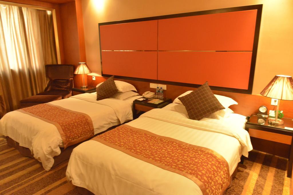 Sprot-Life Garden Hotel Wuhan Extérieur photo