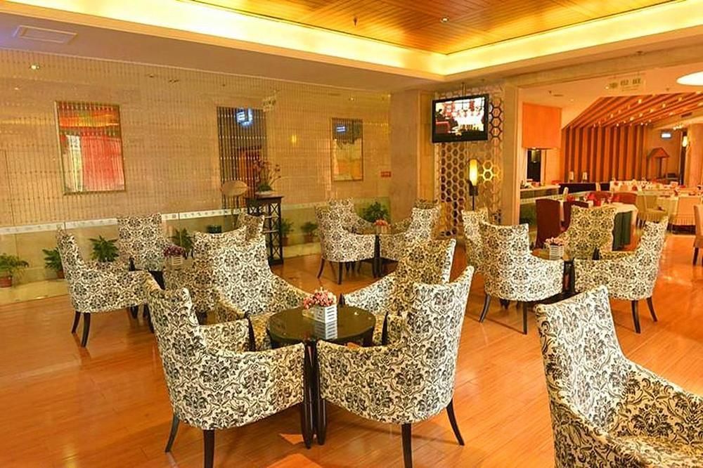 Sprot-Life Garden Hotel Wuhan Extérieur photo
